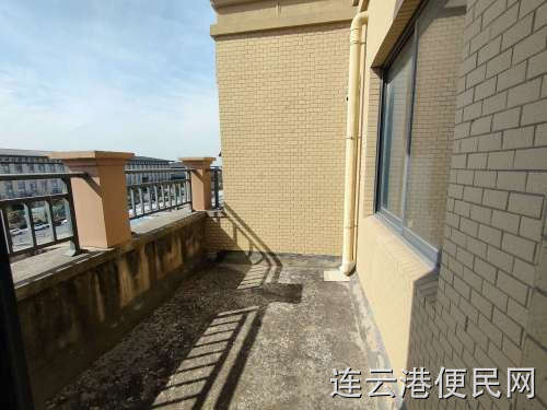 香溢广苑多层电梯顶复，232.06平，230万各付!